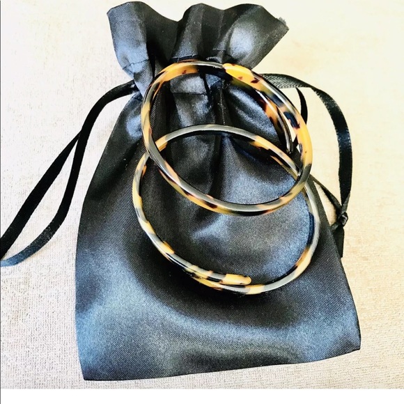 Tortoise Bracelets Skinny Wrap 2 pcs  Light Weight - Picture 3 of 6